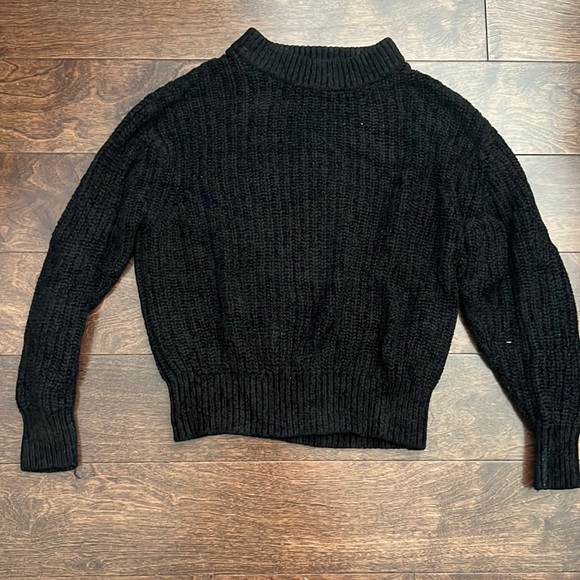 XS Black Wilfred Black Crewneck Sweater - Picture 1 of 3